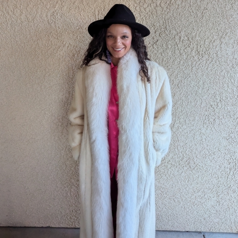 SOLD White Mink Fur Tuxedo Stroller Coat – Luxury Vintage Statement – Size L